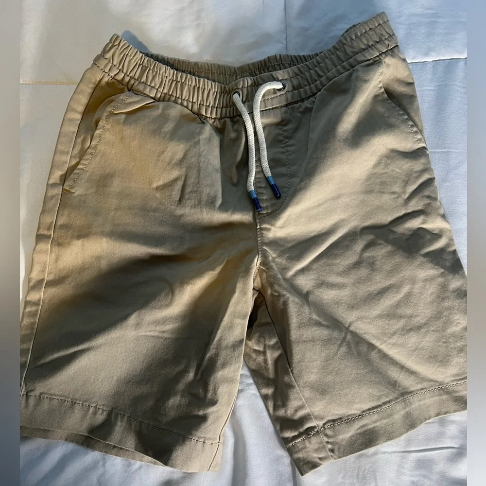 GAP pull-on Khaki shorts